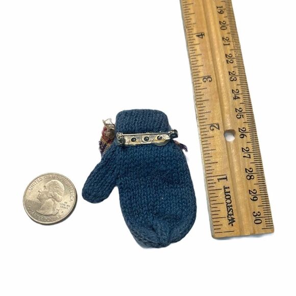 Vintage Rustic Glove Pin Brooch Star Plaid Blue - Picture 4 of 4